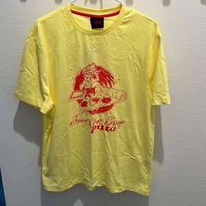 Stranger things surfer boy pizza t shirt yellow unisex large NWT